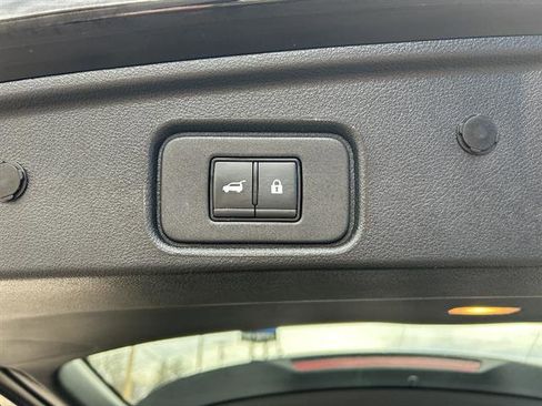 Used 2025 Nissan Pathfinder Rock Creek image 6