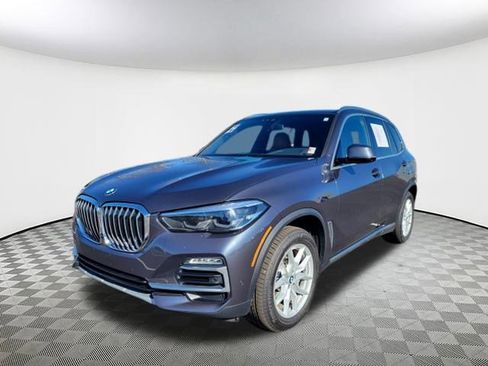 Used 2021 BMW X5 xDrive40i w/ Convenience Package image 3