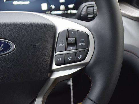 New 2026 Ford Explorer Active w/ Active Comfort Package image 10