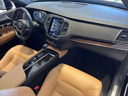 Used 2019 Volvo XC90 T6 Momentum w/ Protection Package AWD/4WD image 39