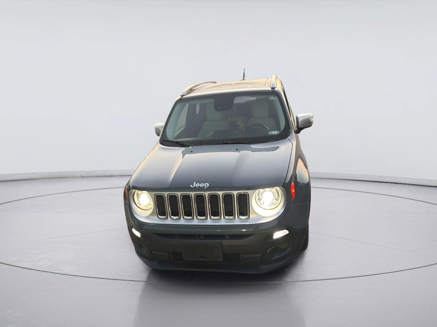 Used 2017 Jeep Renegade Limited FWD image 2