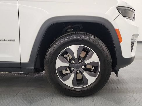 Used 2024 Jeep Grand Cherokee Limited 4xe AWD/4WD image 23