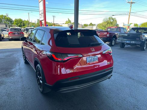Used 2023 Honda HR-V Sport image 8