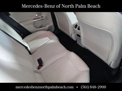 Certified 2022 Mercedes-Benz GLA 250 image 26