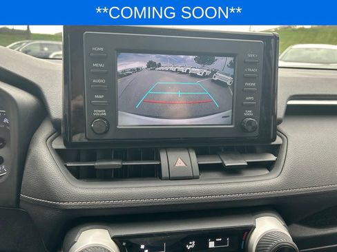 Used 2019 Toyota RAV4 LE AWD/4WD image 16