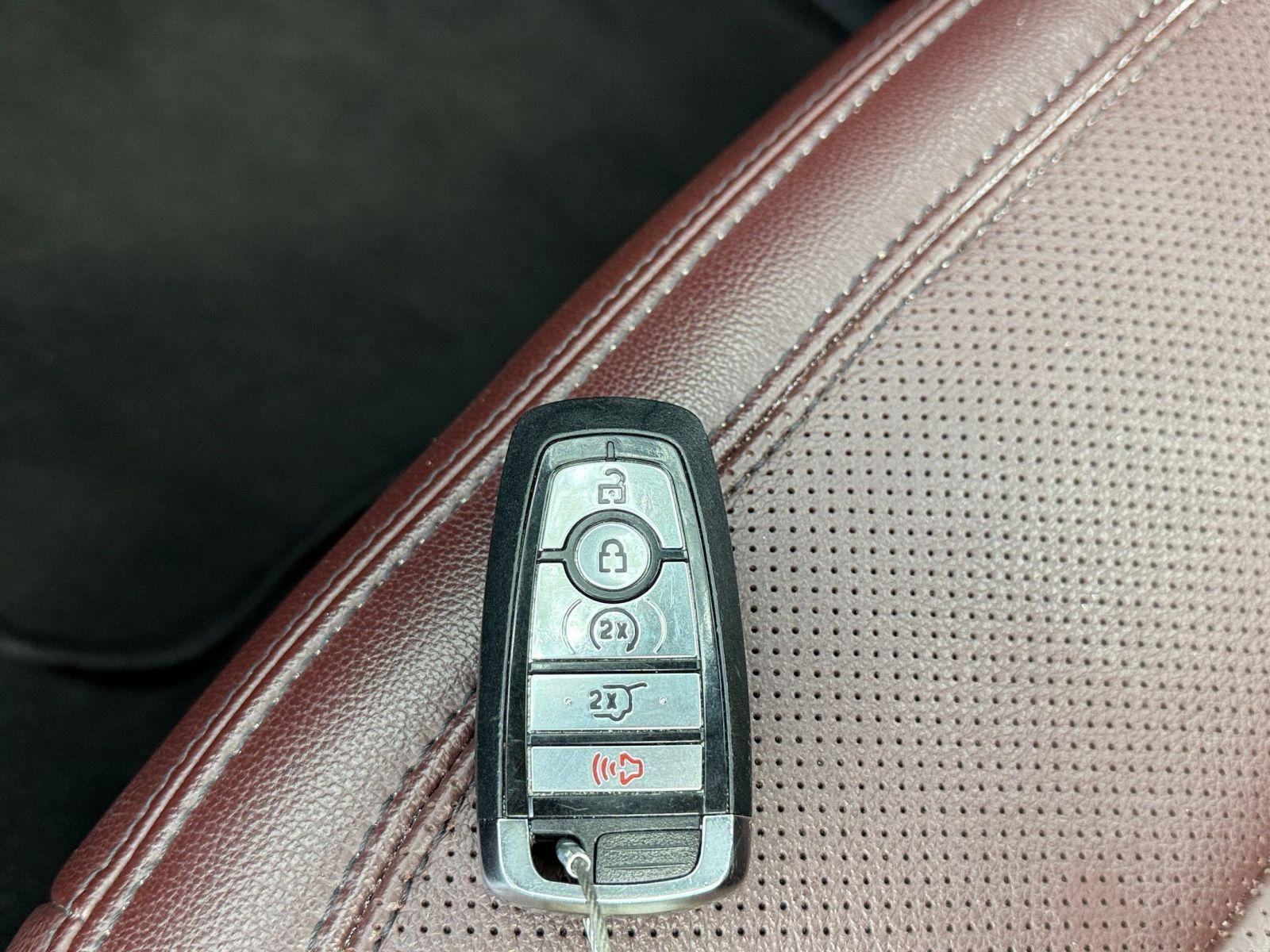Used 2024 Ford Expedition Limited RWD image 21