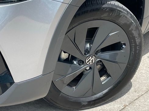 Used 2025 Volkswagen Taos S FWD image 8