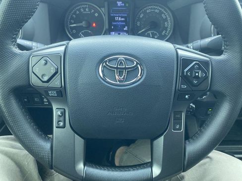 Used 2023 Toyota Tacoma TRD Off-Road image 14