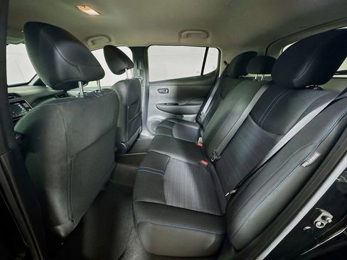 Used 2022 Nissan Leaf SV Plus image 29