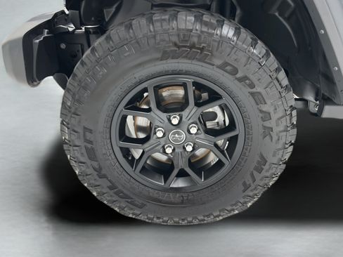 Used 2024 Jeep Wrangler Unlimited Sport AWD/4WD image 8