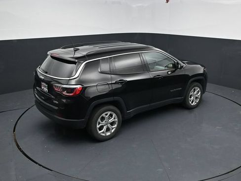 Used 2024 Jeep Compass Latitude AWD/4WD image 18