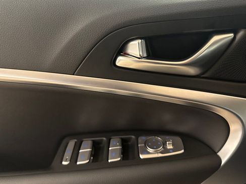 New 2026 Genesis G70 2.5T RWD image 11