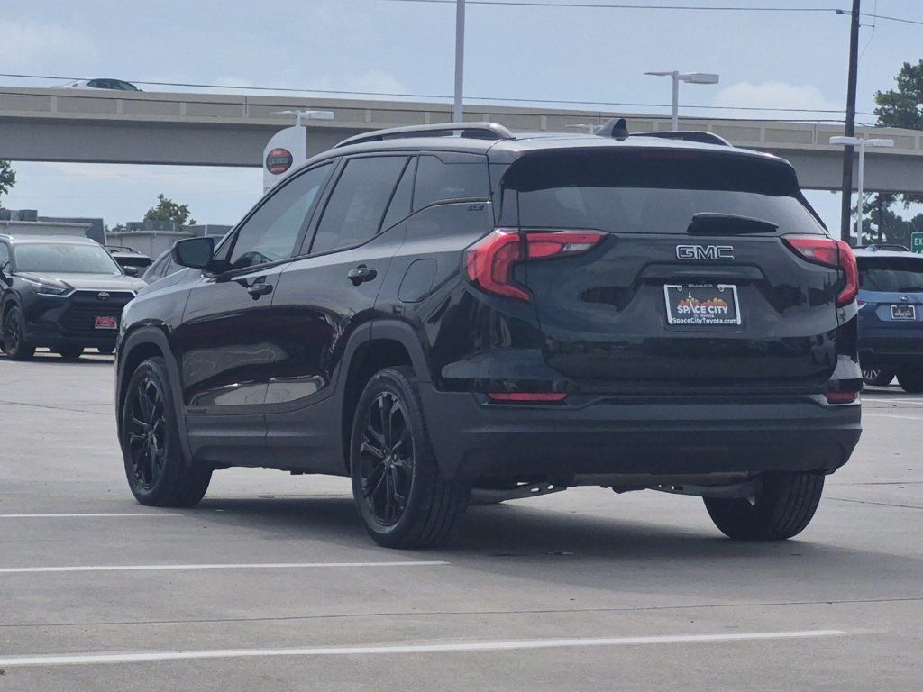 Used 2020 GMC Terrain SLE w/ Elevation Edition FWD image 4