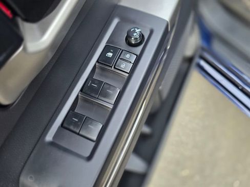 Used 2022 Toyota Tundra SR5 w/ SR5 Premium Package image 21