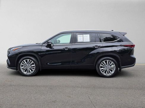 Used 2024 Toyota Highlander Platinum AWD/4WD image 6