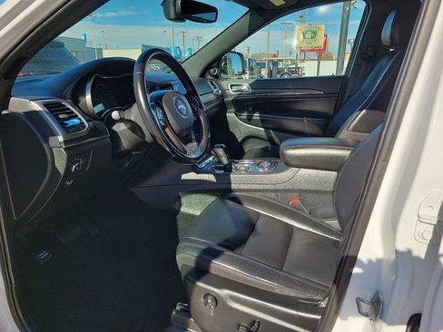 Used 2020 Jeep Grand Cherokee Limited image 14