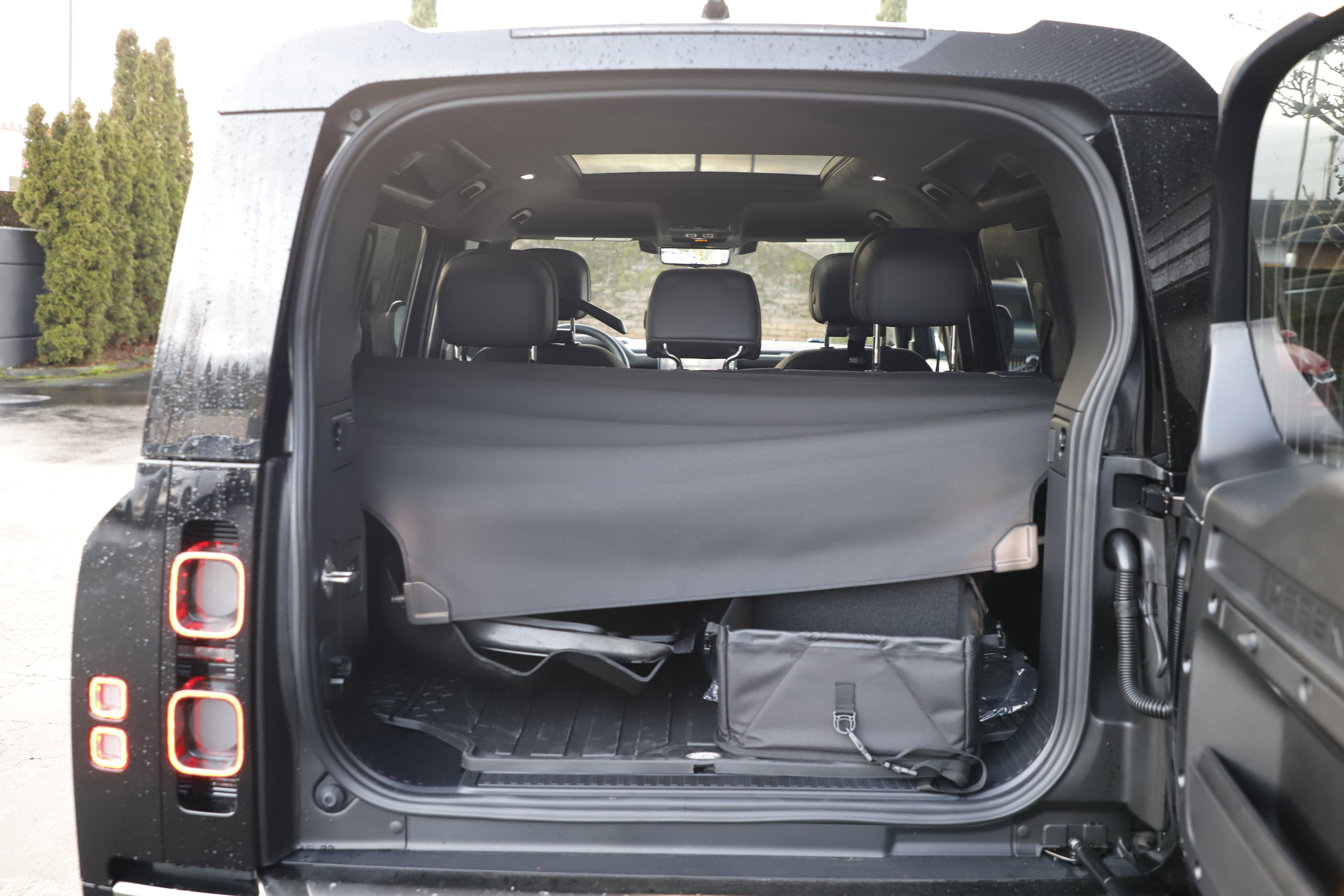 New 2025 Land Rover Defender 110 X AWD/4WD image 15
