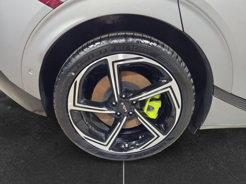 Used 2024 Kia EV6 GT AWD/4WD image 38