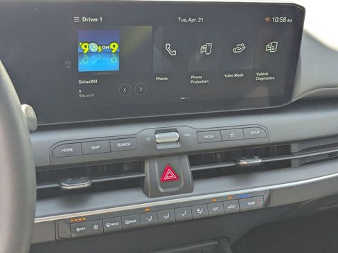 Used 2025 Kia K4 FWD image 22
