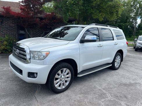 Used 2014 Toyota Sequoia Platinum AWD/4WD image 1