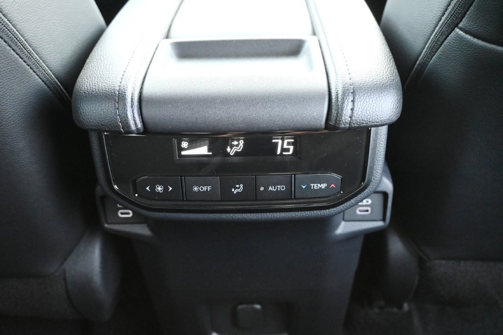 New 2026 Toyota Grand Highlander AWD Hybrid image 21