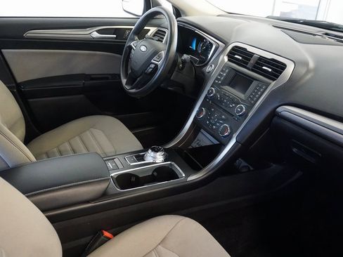 Used 2017 Ford Fusion S image 23