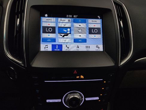 Used 2019 Ford Edge Titanium w/ Equipment Group 301A FWD image 25