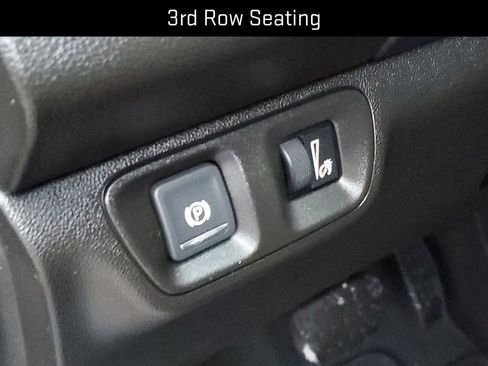 Certified 2022 GMC Acadia AT4 w/ Preferred Package image 9