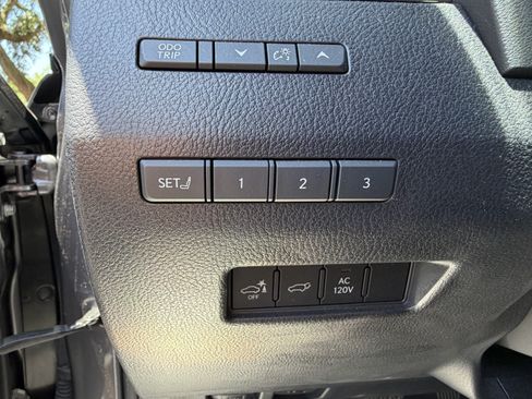 Used 2024 Lexus GX 550 w/ Accessory Package (Z1) AWD/4WD image 15
