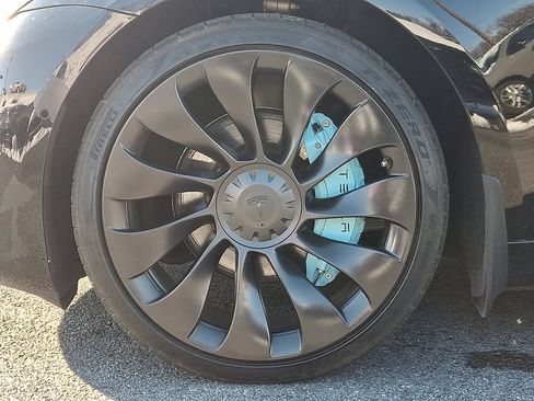 Used 2018 Tesla Model 3 Long Range image 9