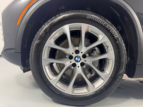 Used 2020 BMW X5 xDrive40i w/ Premium Package AWD/4WD image 11
