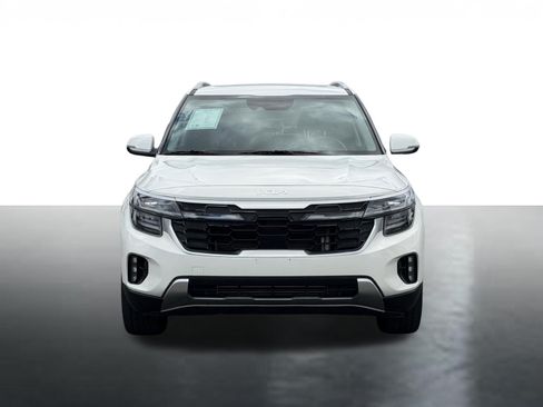 Certified 2024 Kia Seltos SX w/ SX Sunroof Package AWD/4WD image 3