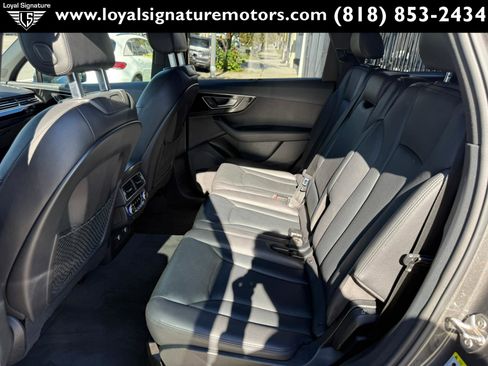 Used 2018 Audi Q7 3.0T Prestige w/ Prestige Package image 18