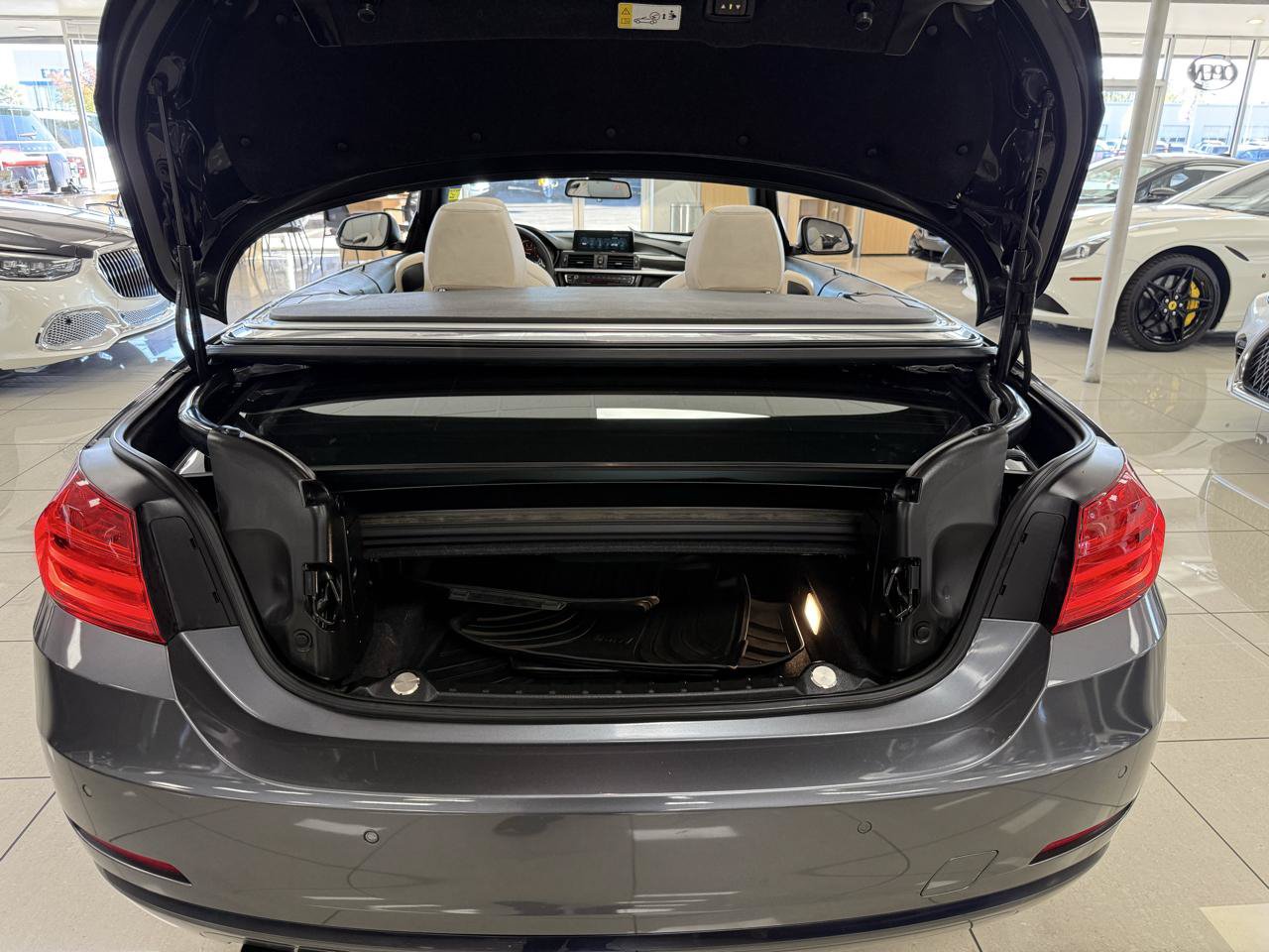 Used 2017 BMW 430i Convertible RWD image 21