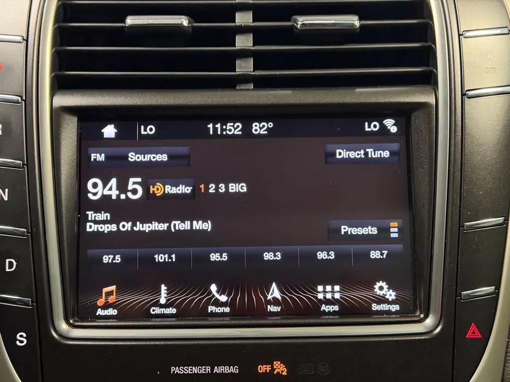 Used 2019 Lincoln Nautilus Reserve w/ Driver Assistance Package FWD image 39