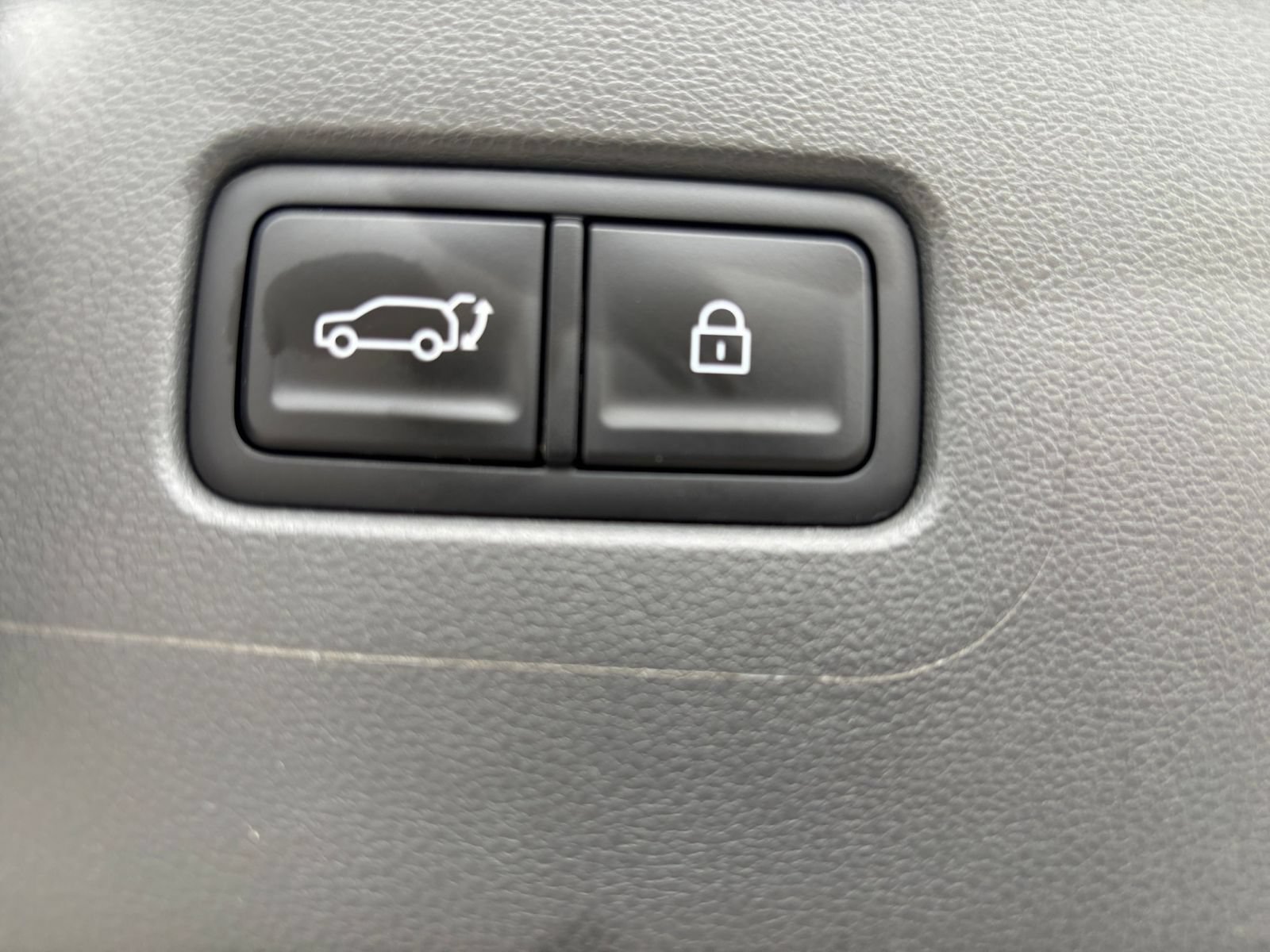 Used 2025 Hyundai Santa Fe SEL AWD/4WD image 20