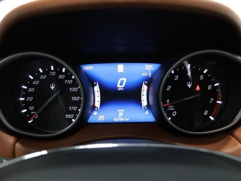Used 2019 Maserati Levante S GranLusso AWD/4WD image 22