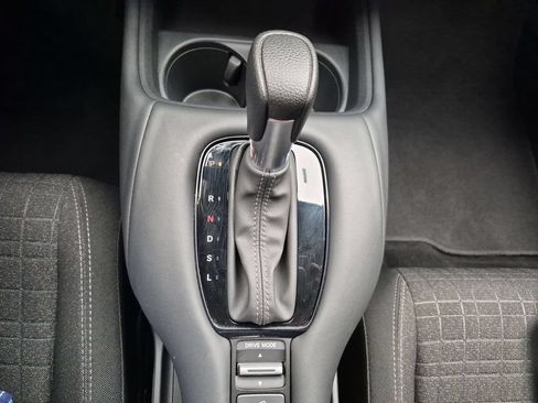 Used 2025 Honda HR-V LX image 19