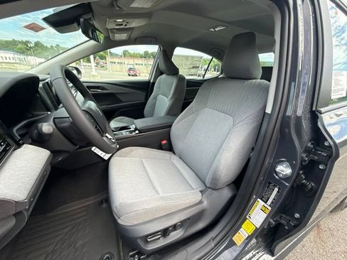 Used 2026 Toyota Camry LE w/ Convenience Package FWD image 11