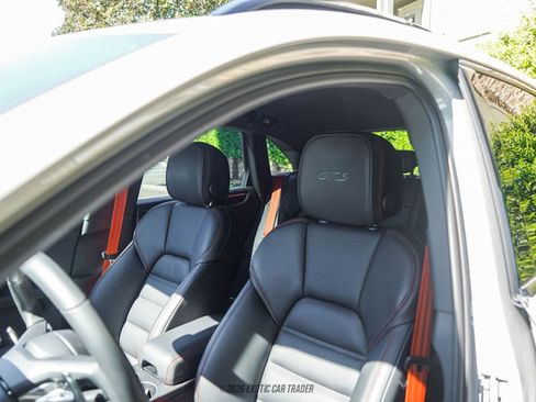 Used 2025 Porsche Macan GTS image 27