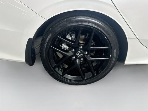 Used 2023 Honda Civic Sport image 11