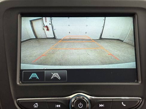 Used 2018 Chevrolet Malibu LT FWD image 15