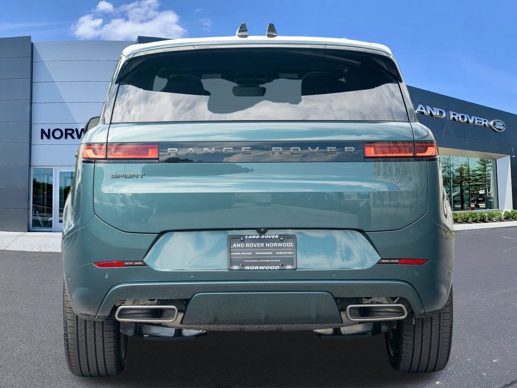 New 2026 Land Rover Range Rover Sport Dynamic SE AWD/4WD image 5