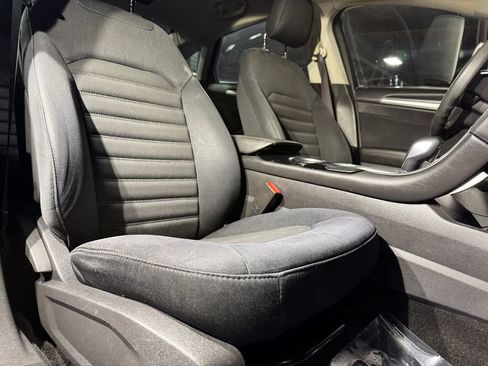 Used 2013 Ford Fusion SE image 19