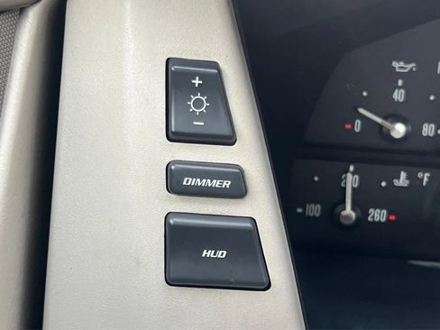 Used 2005 Cadillac XLR RWD image 45