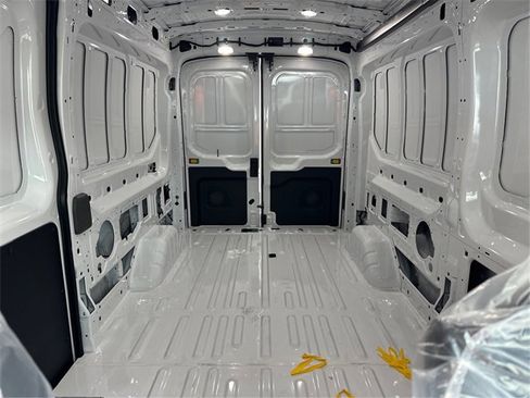 New 2025 Ford Transit 250 148 Medium Roof Extended AWD image 18