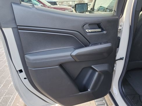 New 2026 GMC Canyon Elevation w/ Convenience Package image 41