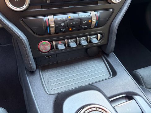 Used 2021 Ford Mustang Shelby GT500 w/ Technology Package RWD image 37