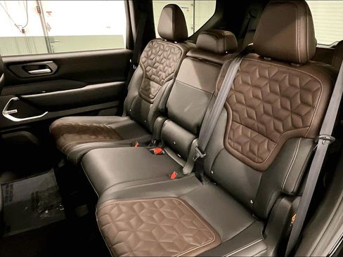 New 2026 Nissan Armada Platinum AWD/4WD image 11