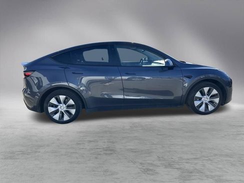 Used 2021 Tesla Model Y Long Range image 6